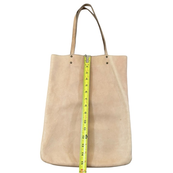 Leah Lerner Everywear Tote Bag - Picture 6 of 7